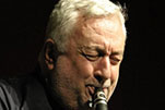 http://www.lasalumeriadellamusica.com/