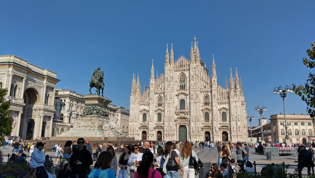 Milano. Piazza del Duomo