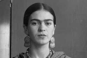 https://www.ticketone.it/event/attraverso-i-miei-occhi-frida-kahlo-e-la-costruzione-del-mito-superstudio-piu-22004969/